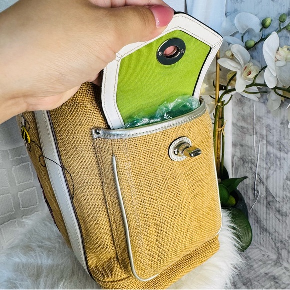 Coach Floral straw Tote Bag with matching wristlet - collectors piece - ENC - Picture 9 of 14